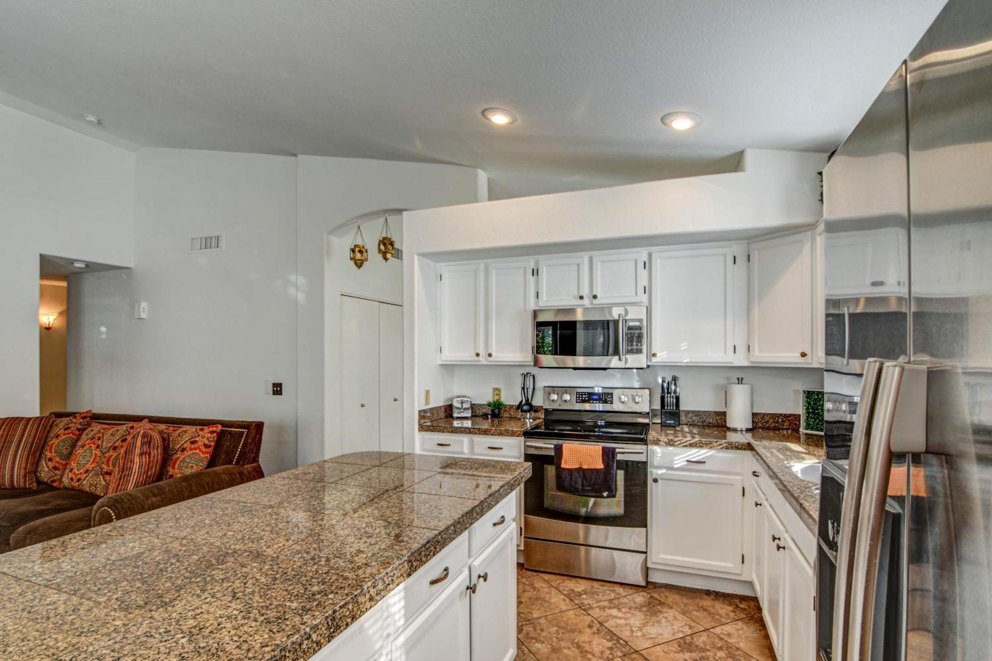 Route 66 Oasis In Downtown Gilbert With Heated Pool & Mini Golf Villa Ngoại thất bức ảnh