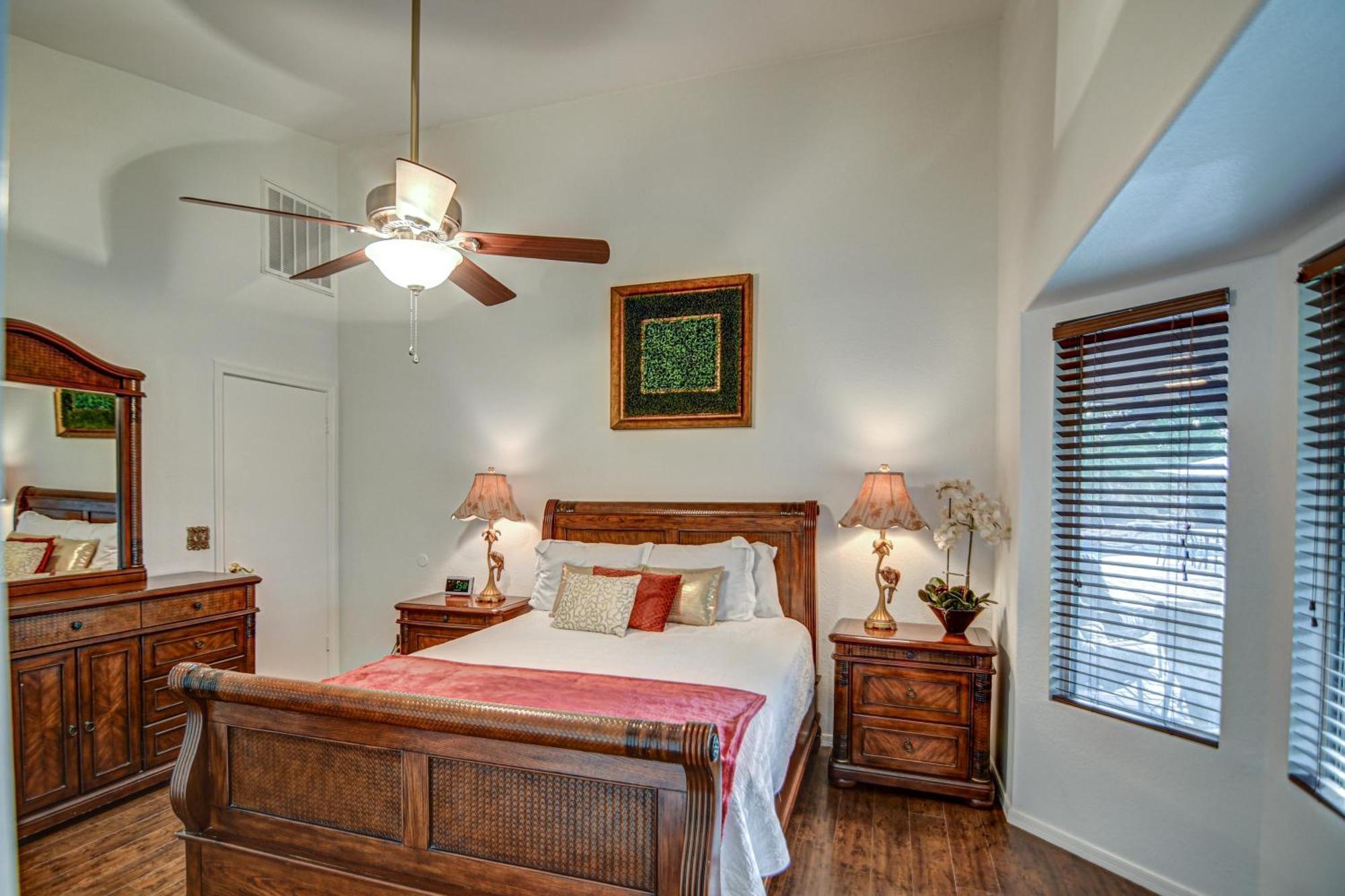 Route 66 Oasis In Downtown Gilbert With Heated Pool & Mini Golf Villa Ngoại thất bức ảnh