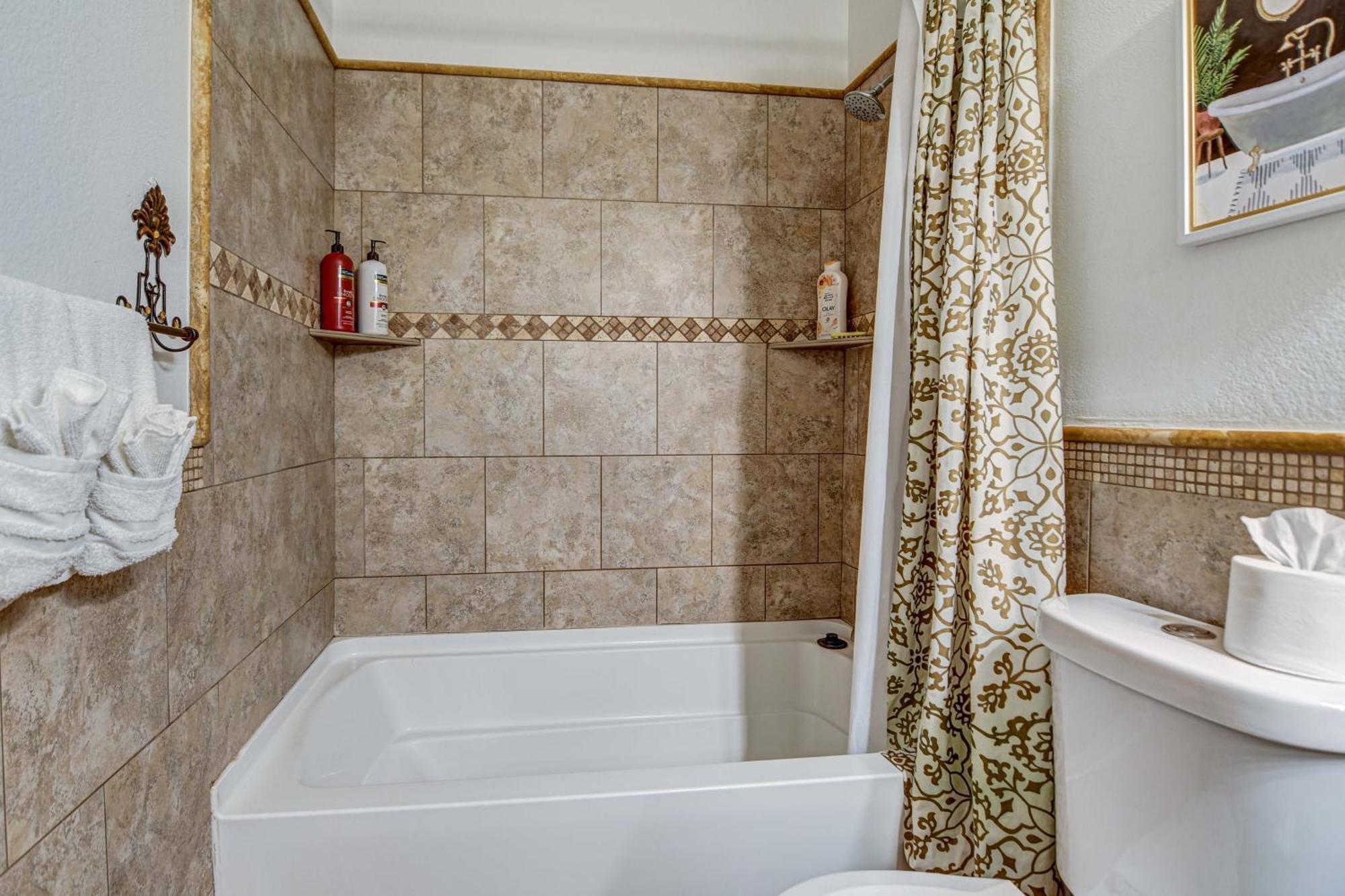 Route 66 Oasis In Downtown Gilbert With Heated Pool & Mini Golf Villa Ngoại thất bức ảnh