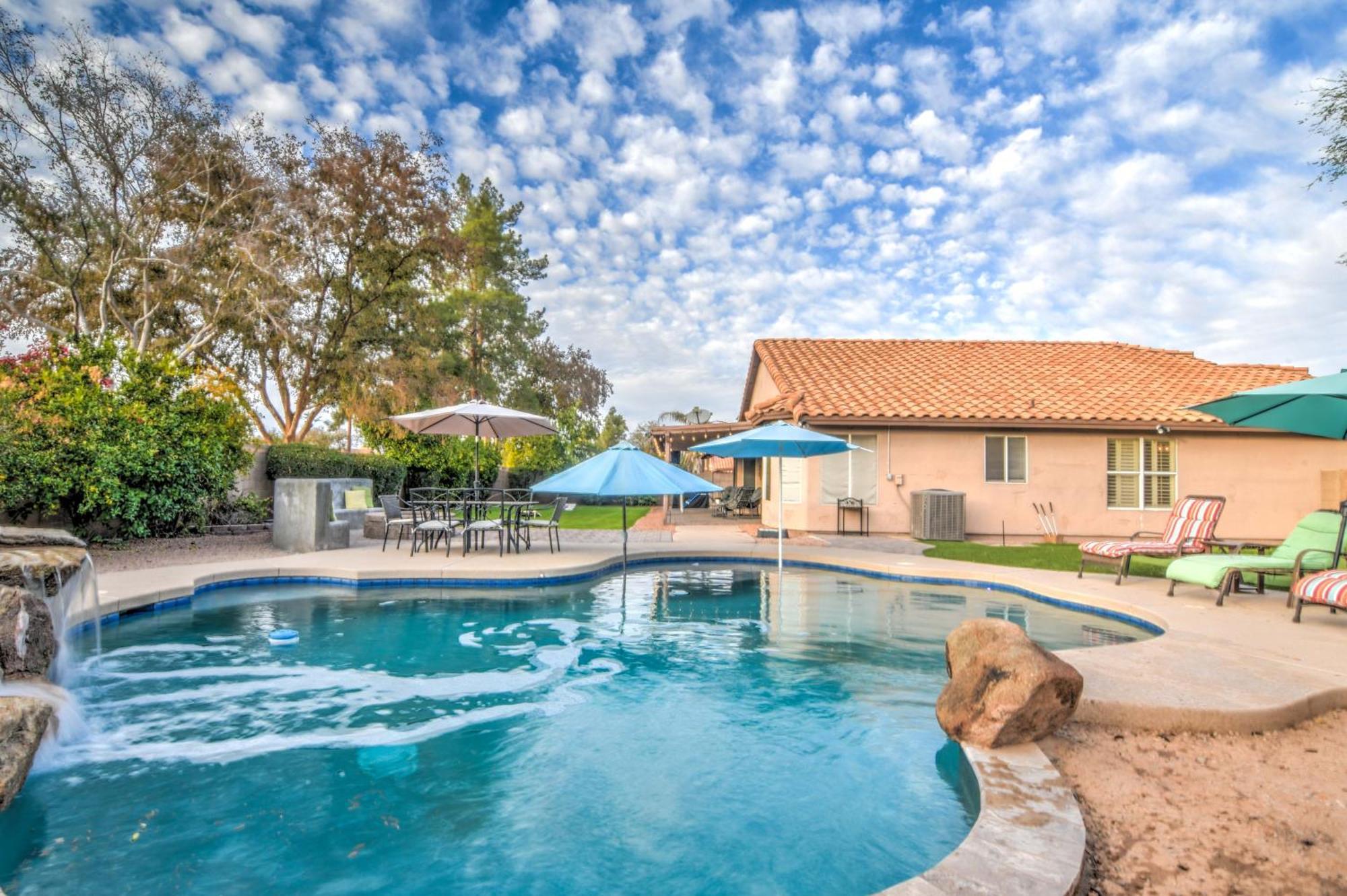 Route 66 Oasis In Downtown Gilbert With Heated Pool & Mini Golf Villa Ngoại thất bức ảnh