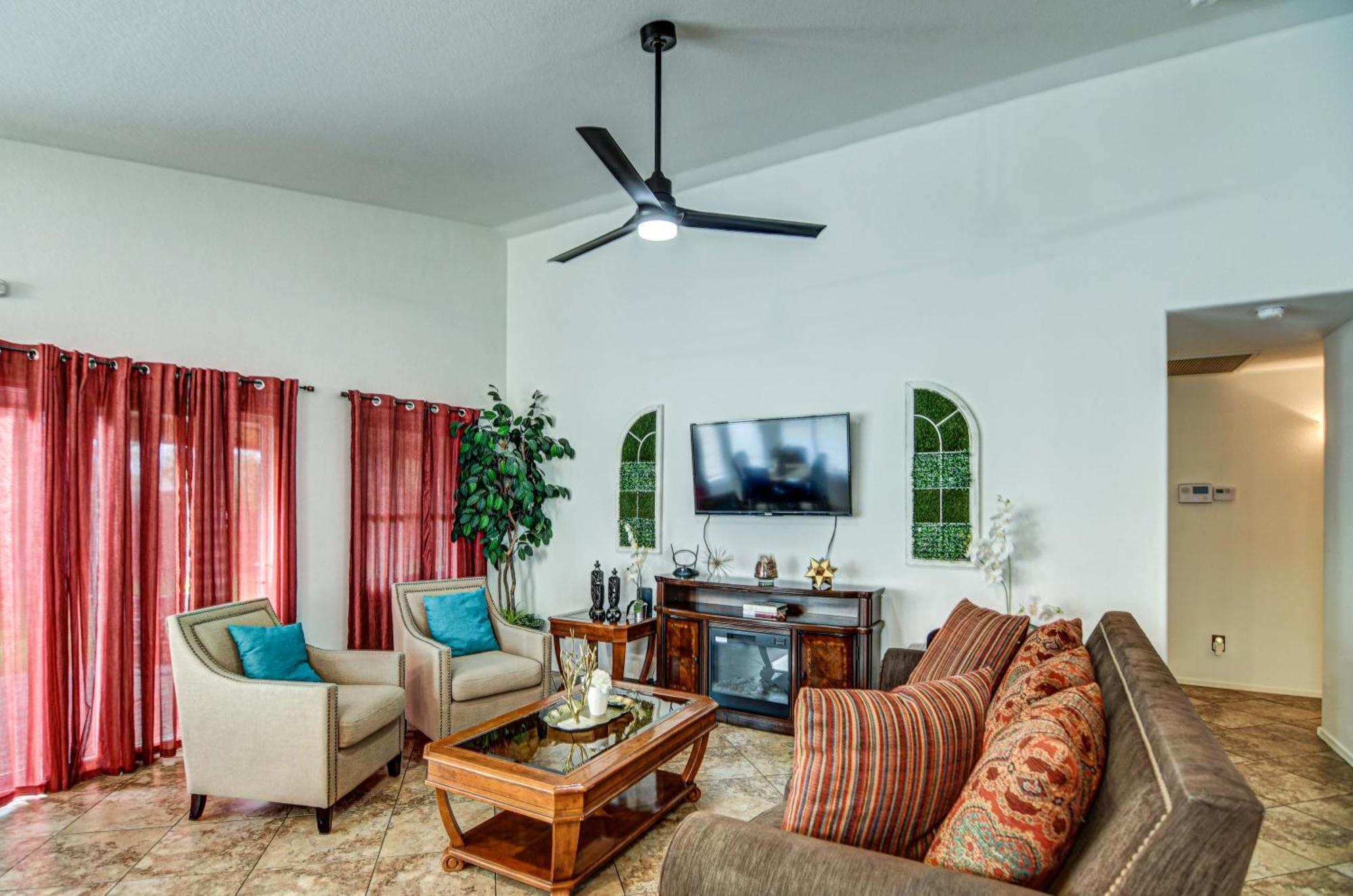 Route 66 Oasis In Downtown Gilbert With Heated Pool & Mini Golf Villa Ngoại thất bức ảnh