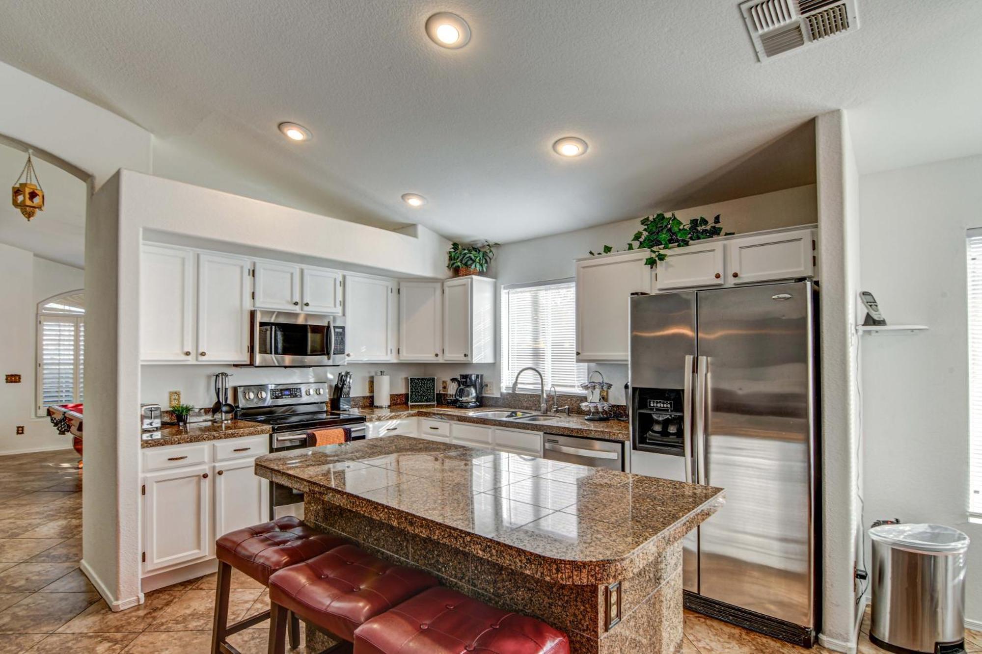 Route 66 Oasis In Downtown Gilbert With Heated Pool & Mini Golf Villa Ngoại thất bức ảnh