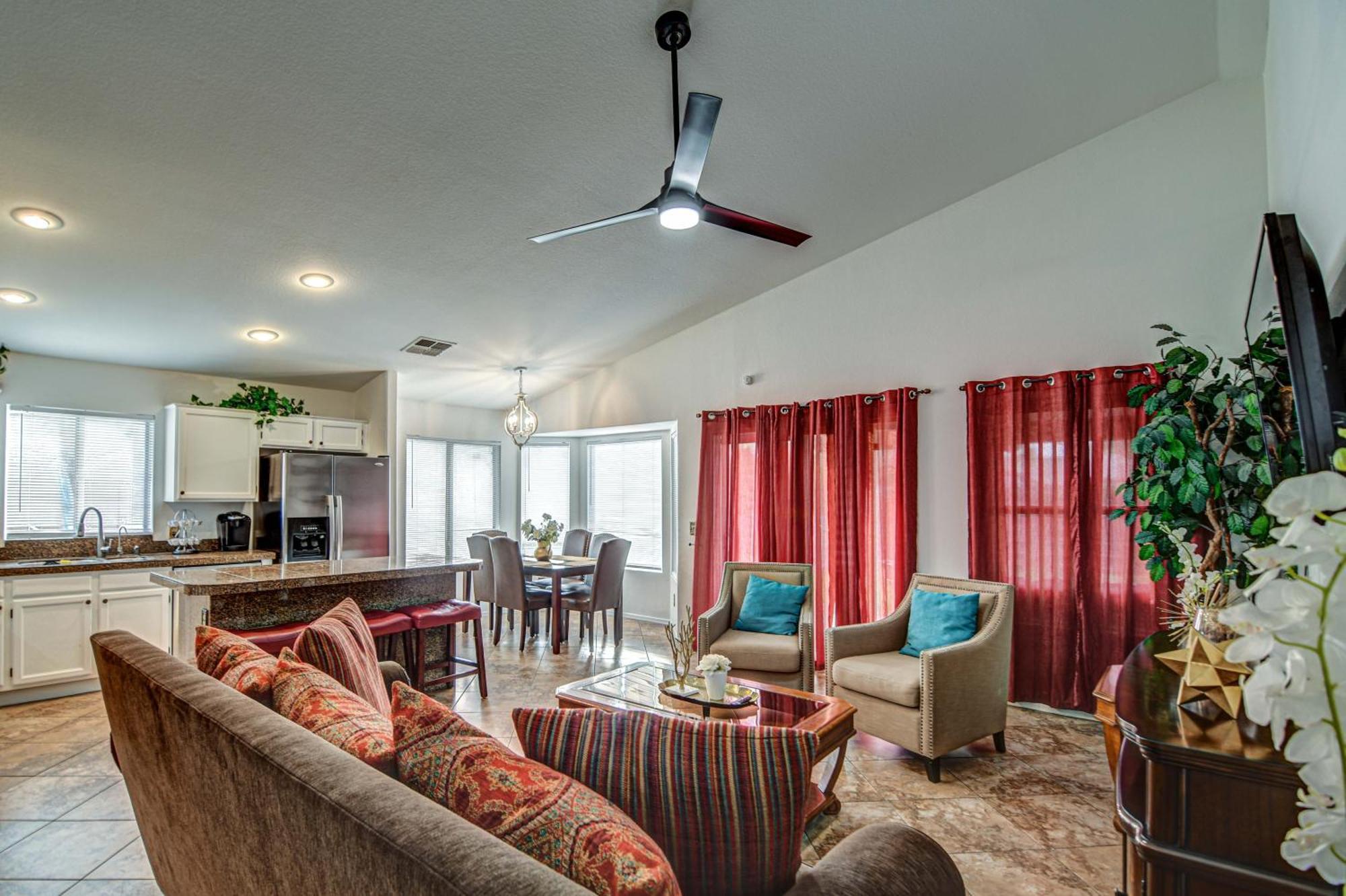 Route 66 Oasis In Downtown Gilbert With Heated Pool & Mini Golf Villa Ngoại thất bức ảnh